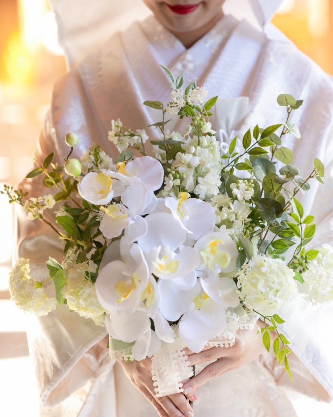 高級造花白い胡蝶蘭で和装にもブライダルブーケオーダーメイド事例　