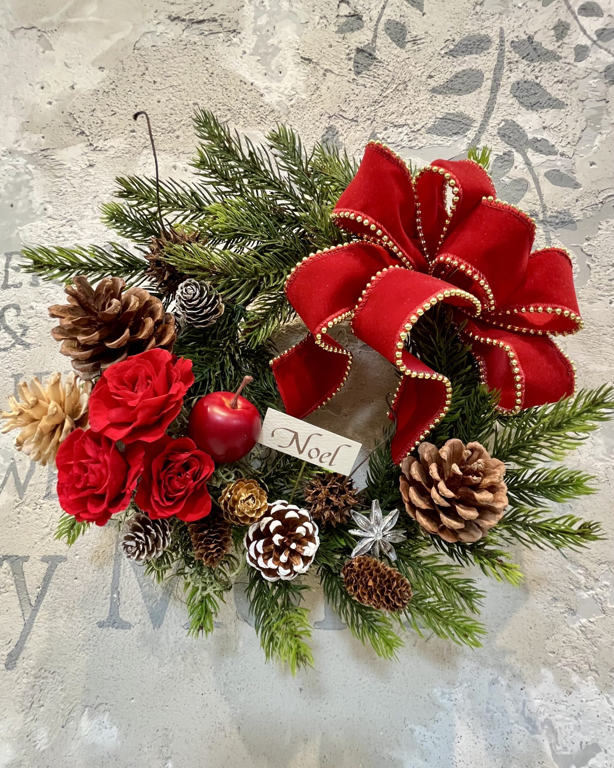 アーティフィシャルフラワーアレンジメント教室 横浜たまプラーザ クリスマスリースアレンジ体験レッスン作品