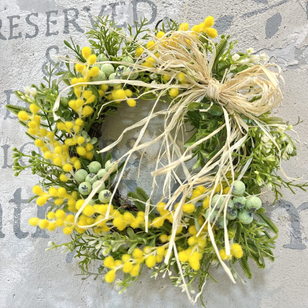 ミモザのフラワーリース　アーティフィシャルフラワー（高級造花）教室