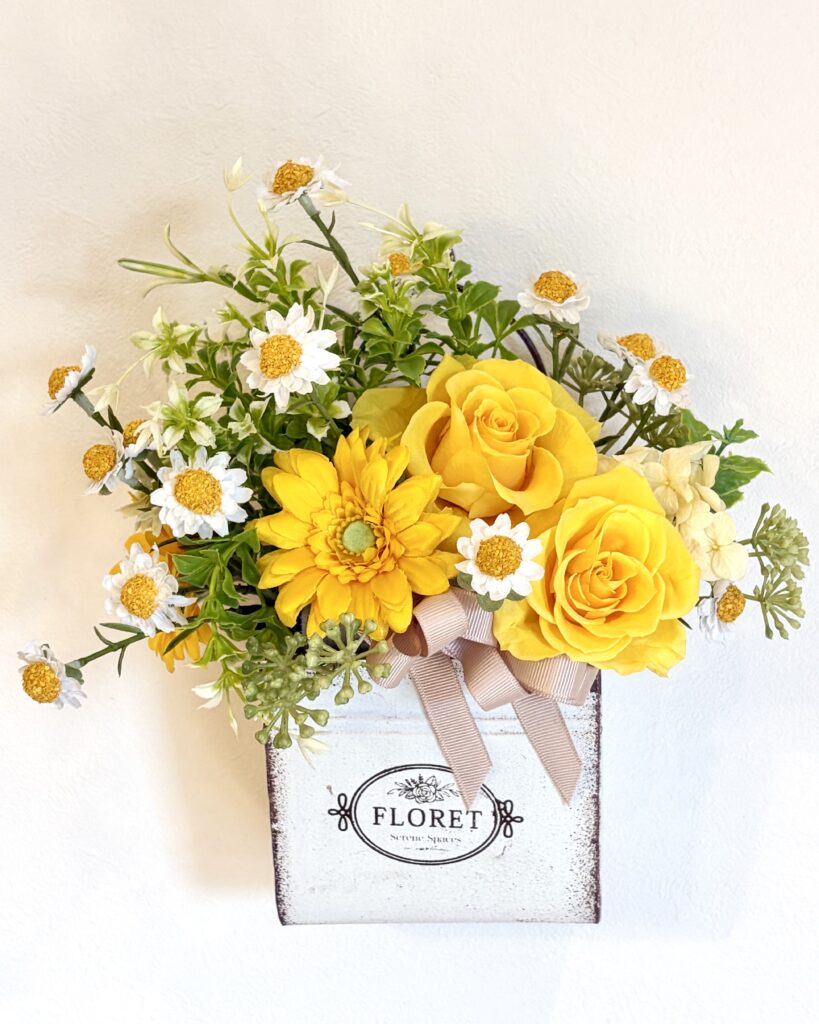 横浜プリザーブドフラワー＆アーティフィシャルフラワー体験レッスン２０２６年４月作品黄色いバラ